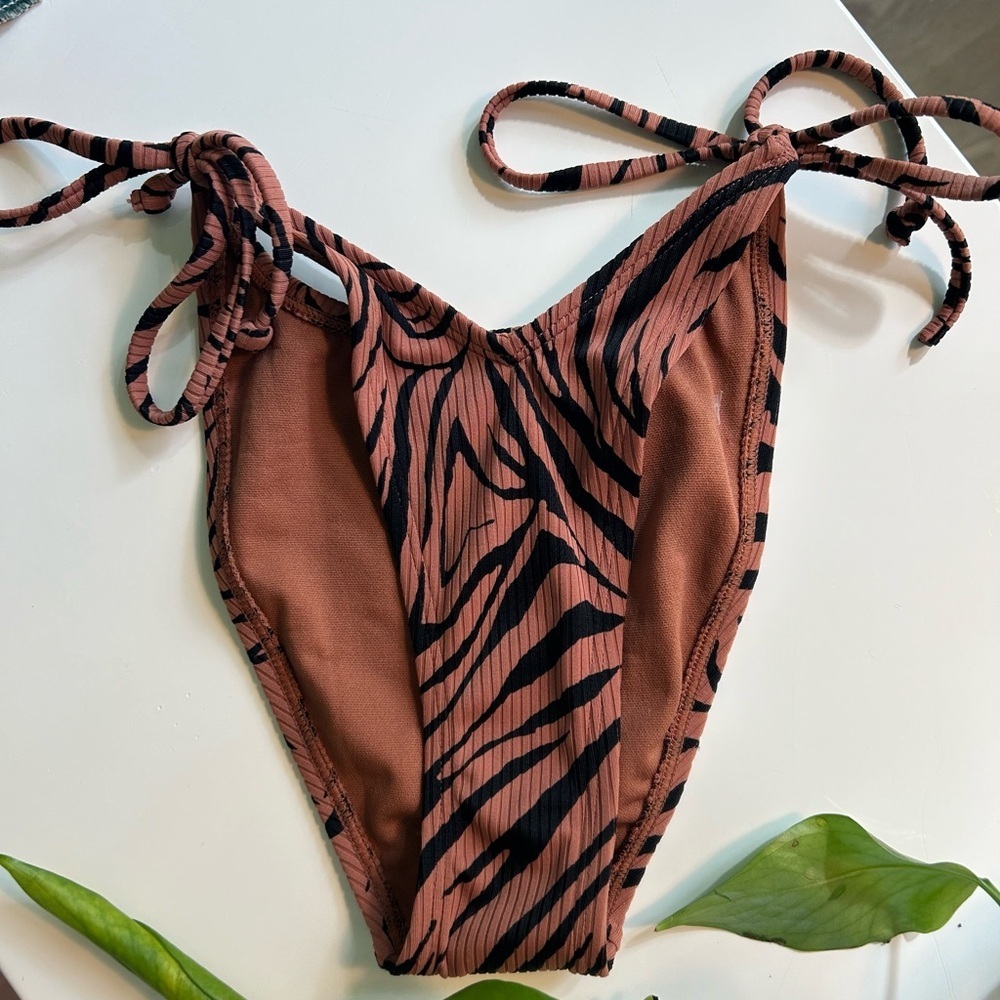 Xhileration Bikini Bottoms